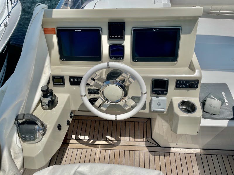 50' Azimut - 2015 Azimut 50 luxury yacht for sale/ available for purchase