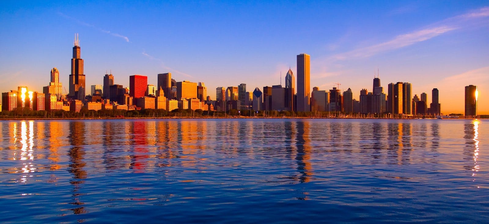 Exploring with a Yacht Charter in Chicago