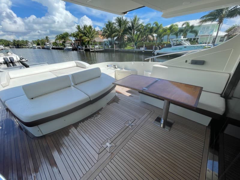 68' DV8 - 2007 Azimut 68 luxury yacht for sale/ available for purchase