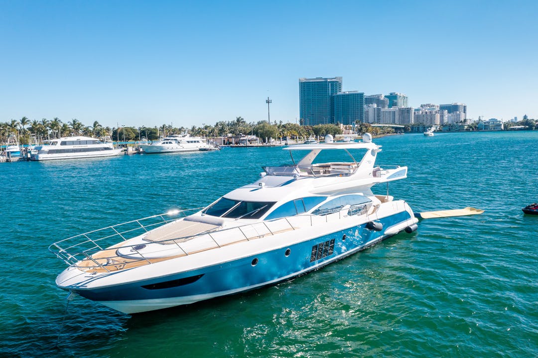 70' Azimut Flybridge - 2011 Azimut 70 luxury yacht for sale/ available for purchase