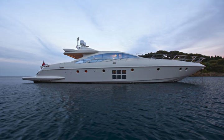 86 Azimut luxury charter yacht - Antibes, France