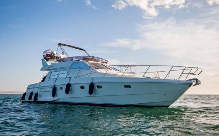 47 Ferretti luxury charter yacht - Mýkonos, Greece