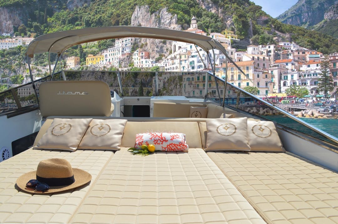 40 Itama luxury charter yacht - Amalfi Harbor Marina Coppola, Piazzale dei Protontini, Amalfi, SA, Italy