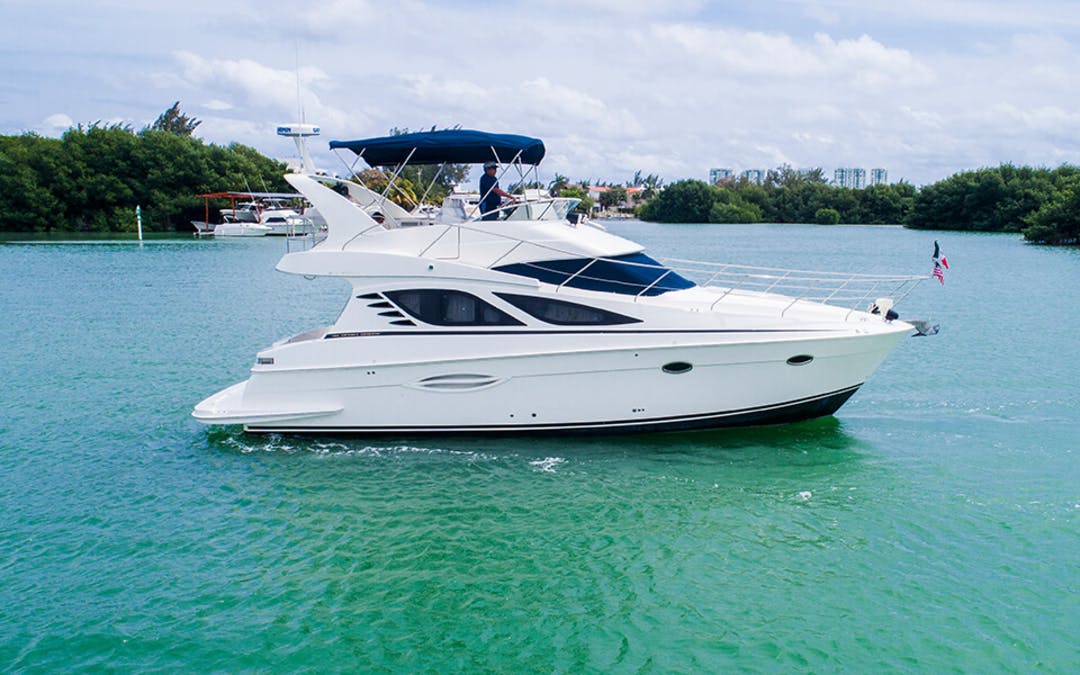 40 Silverton Yachts  luxury charter yacht - Cenzontle, Zona Hotelera, Cancún, Quintana Roo, Mexico