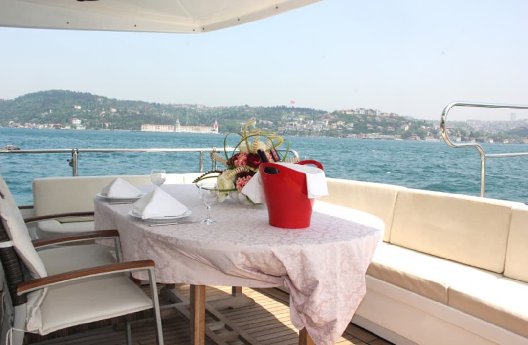 60 NUH luxury charter yacht - Kuruçeşme Mahallesi, Beşiktaş/İstanbul, Turkey