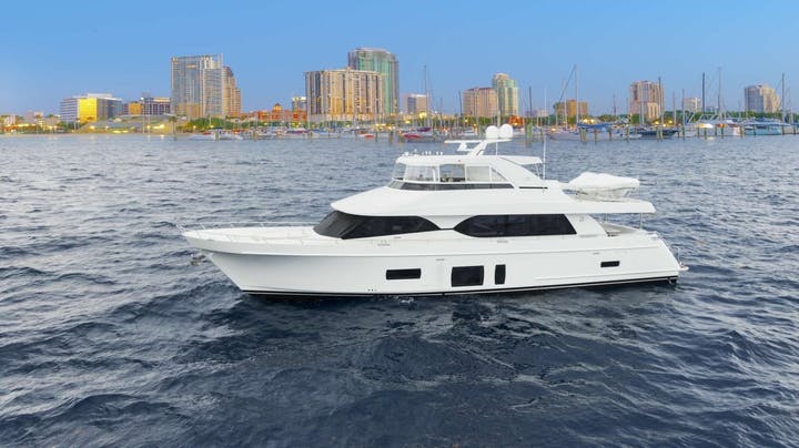 85 Ocean Alexander luxury charter yacht - Fort Lauderdale, FL, USA