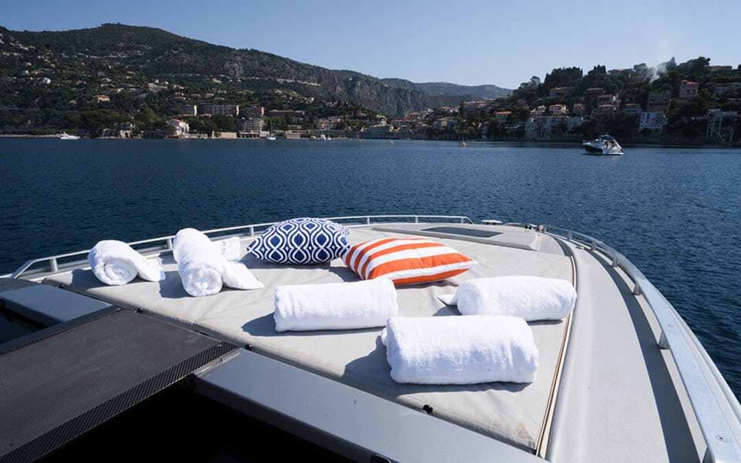 42 Wider Yachts luxury charter yacht - Saint-Laurent-du-Var, France