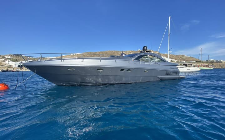 54 Pershing luxury charter yacht - Mýkonos, Greece