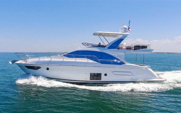50 Azimut luxury charter yacht - Island Gardens, MacArthur Causeway, Miami, FL, USA