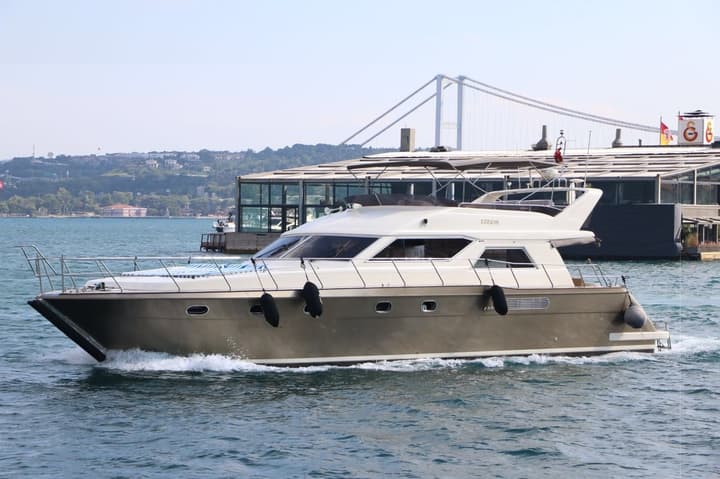 60 Pirlant luxury charter yacht - Kuruçeşme Mahallesi, Beşiktaş/İstanbul, Turkey
