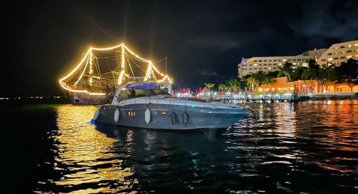 55 Sea Ray luxury charter yacht - Blvd. Kukulcan Km. 6.5, Zona Hotelera, 77500 Cancún, Q.R., Mexico
