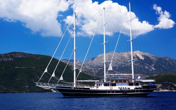 108 Custom luxury charter yacht - Tourlos 846 00, Greece