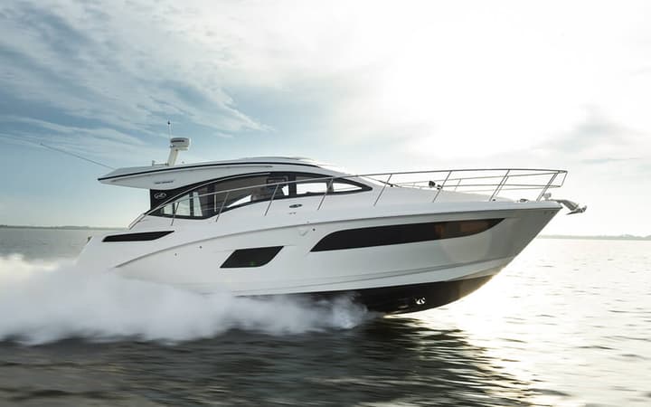 32 Sundancer  luxury charter yacht - Mill Creek Marina, Noyack Road, Sag Harbor, NY, USA