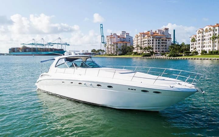 55 Sea Ray luxury charter yacht - Prime Marina Southampton, Tepee Street, Hampton Bays, NY, USA